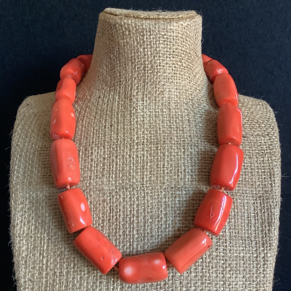 Sponge Coral Peach Colored Sterling Silver Clasp Chunky Necklace - Picture 4 of 9